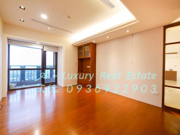 冠德遠見兩戶打通