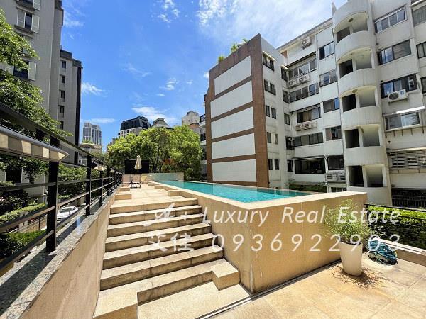 天母近美國學校