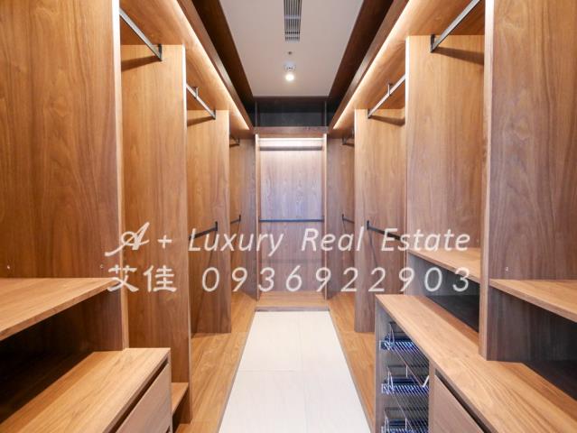 雍居仁愛