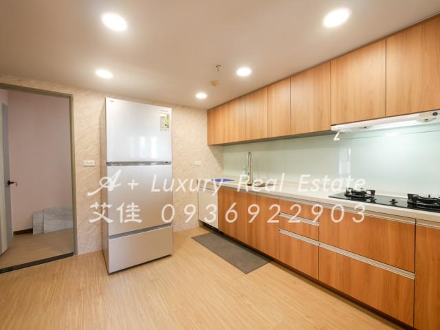 仁愛首都廣場大廈